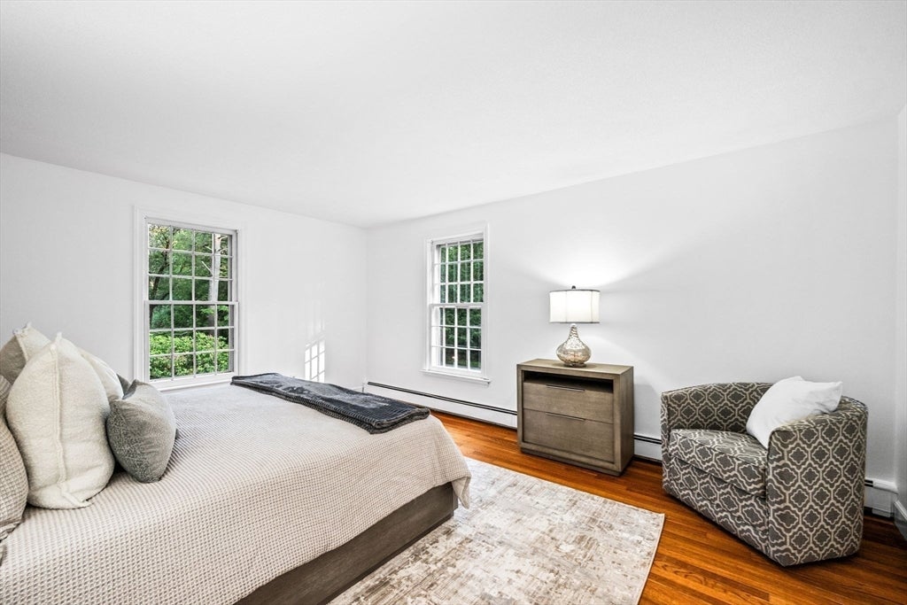 Boxford, Massachusetts, 01921, United States, 4 Bedrooms Bedrooms, ,4 BathroomsBathrooms,Residential,Active,1858684