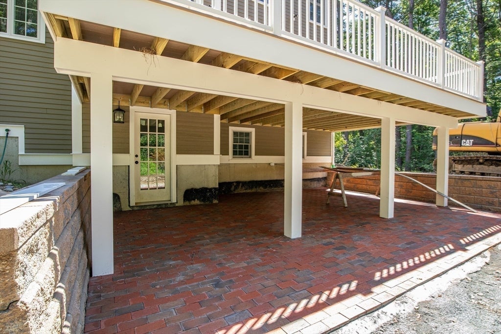 Dedham, Massachusetts, 02026, United States, 5 Bedrooms Bedrooms, ,7 BathroomsBathrooms,Residential,Active,1922675