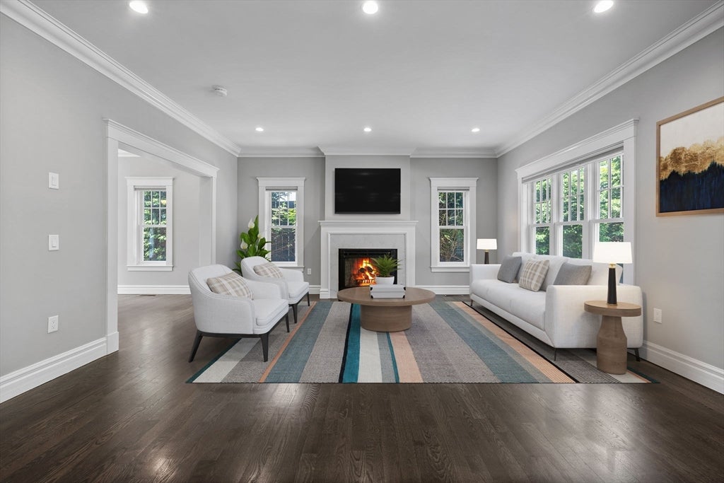 Newton, Massachusetts, 02460, United States, 5 Bedrooms Bedrooms, ,4 BathroomsBathrooms,Residential,Active,1934756