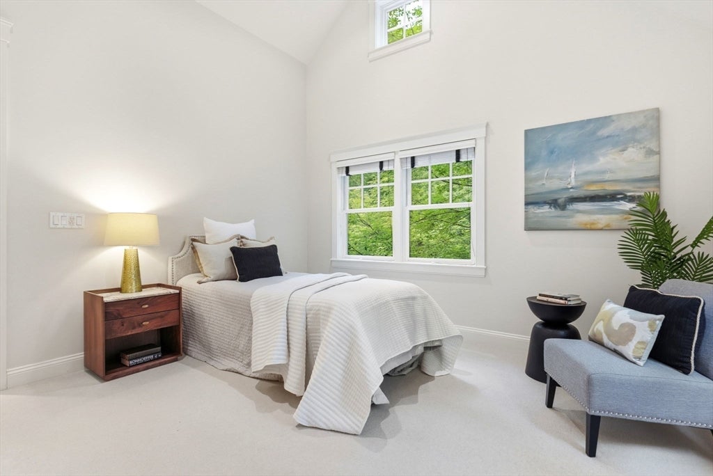 Concord, Massachusetts, 01742, United States, 6 Bedrooms Bedrooms, ,7 BathroomsBathrooms,Residential,Active,2044996
