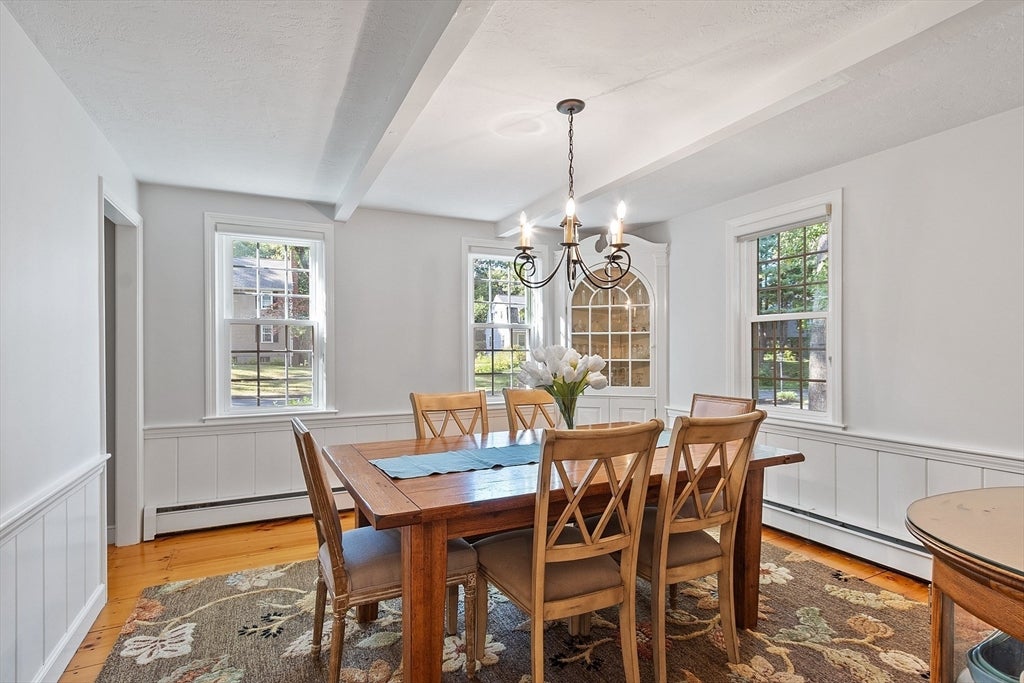 Westborough, Massachusetts, 01581, United States, 4 Bedrooms Bedrooms, ,3 BathroomsBathrooms,Residential,Active,1943801