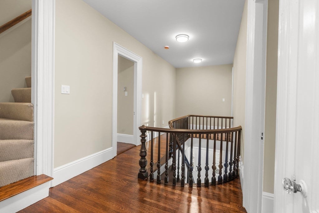 Andover, Massachusetts, 01810, United States, 4 Bedrooms Bedrooms, ,5 BathroomsBathrooms,Residential,Active,2002339