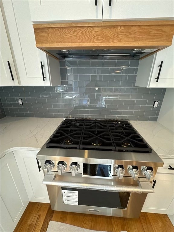 Dedham, Massachusetts, 02026, United States, 5 Bedrooms Bedrooms, ,5 BathroomsBathrooms,Residential,Active,1922665