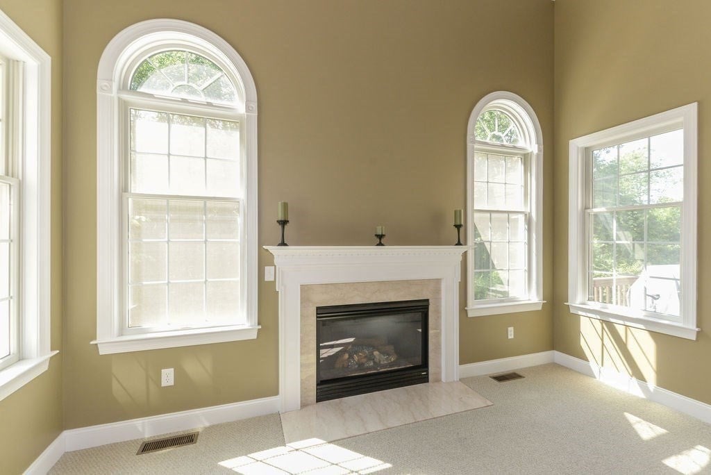 Bellingham, Massachusetts, 02019, United States, 4 Bedrooms Bedrooms, ,4 BathroomsBathrooms,Residential,Active,2045545
