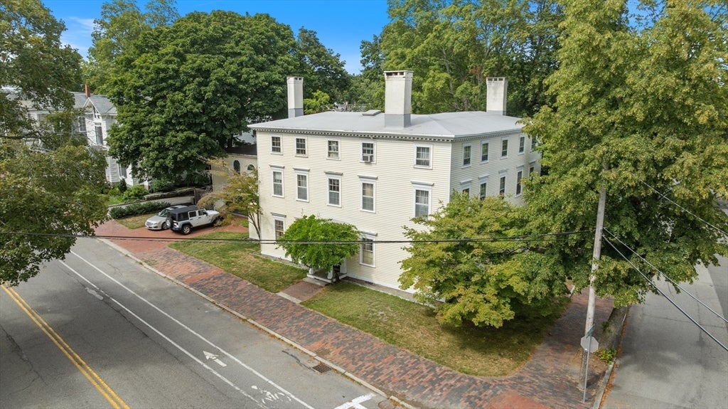 Newburyport, Massachusetts, 01950, United States, 3 Bedrooms Bedrooms, ,2 BathroomsBathrooms,Residential,Active,1944278