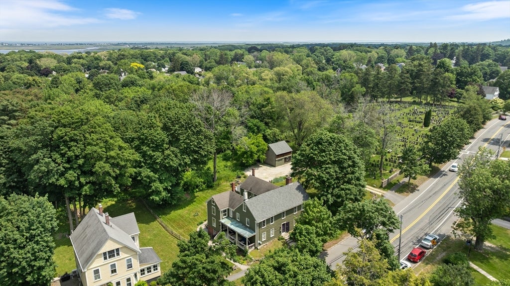 Newbury, Massachusetts, 01951, United States, 5 Bedrooms Bedrooms, ,3 BathroomsBathrooms,Residential,Active,1945051