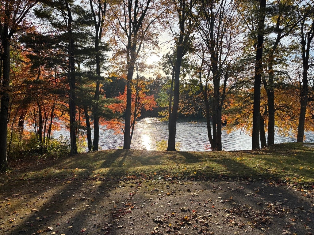 Foxboro, Massachusetts, 02035, United States, 5 Bedrooms Bedrooms, ,4 BathroomsBathrooms,Residential,Active,1904724