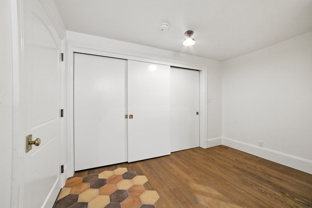 Brookline, Massachusetts, 02446, United States, 4 Bedrooms Bedrooms, ,4 BathroomsBathrooms,Residential,Active,1806604