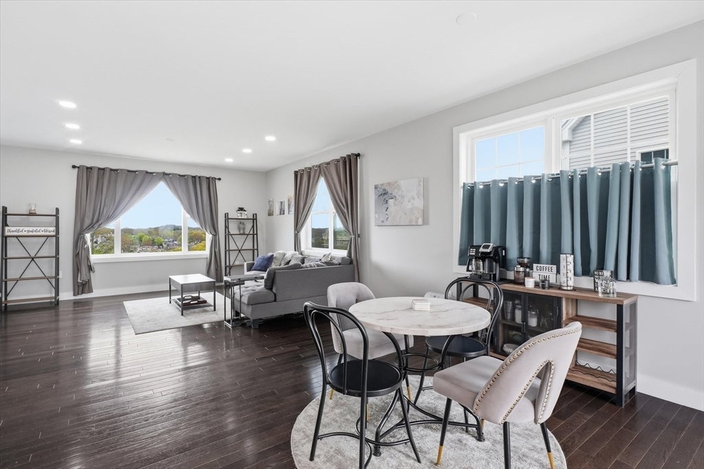 Lynn, Massachusetts, 01904, United States, 5 Bedrooms Bedrooms, ,3 BathroomsBathrooms,Residential,Active,2043805