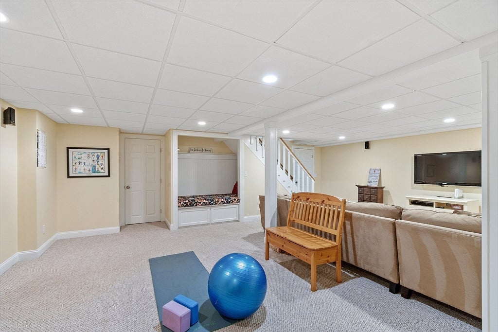 Westborough, Massachusetts, 01581, United States, 4 Bedrooms Bedrooms, ,3 BathroomsBathrooms,Residential,Active,1943801