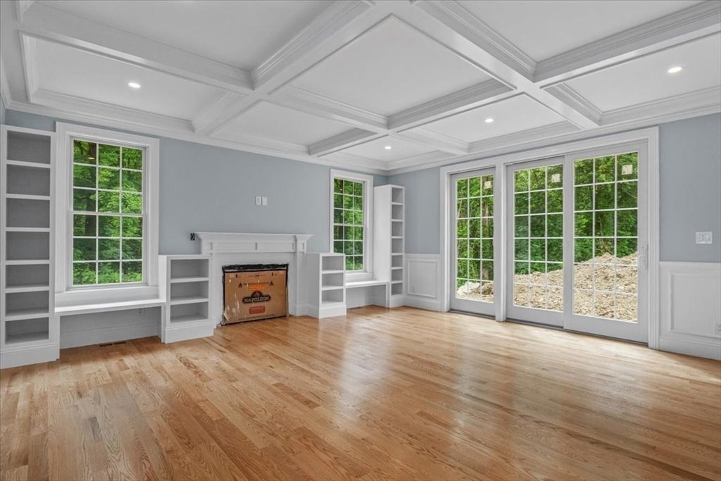 Dedham, Massachusetts, 02026, United States, 5 Bedrooms Bedrooms, ,5 BathroomsBathrooms,Residential,Active,1922665