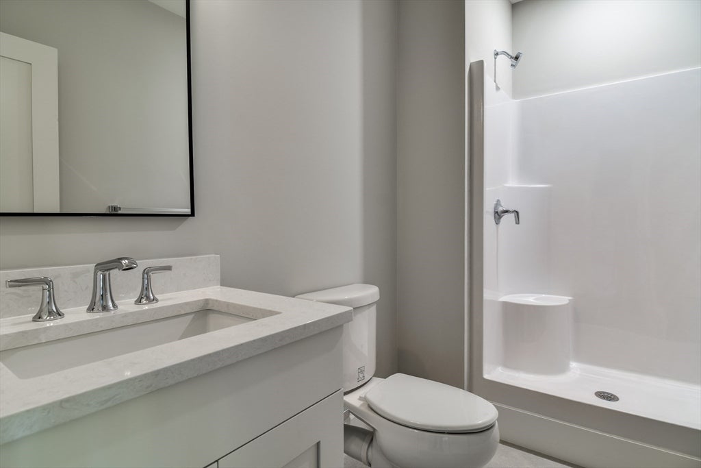 Hopkinton, Massachusetts, 01748, United States, 5 Bedrooms Bedrooms, ,6 BathroomsBathrooms,Residential,Active,1781577