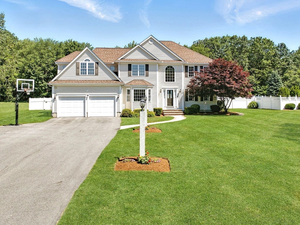 Westford, Massachusetts, 01886, United States, 4 Bedrooms Bedrooms, ,4 BathroomsBathrooms,Residential,Active,1971779