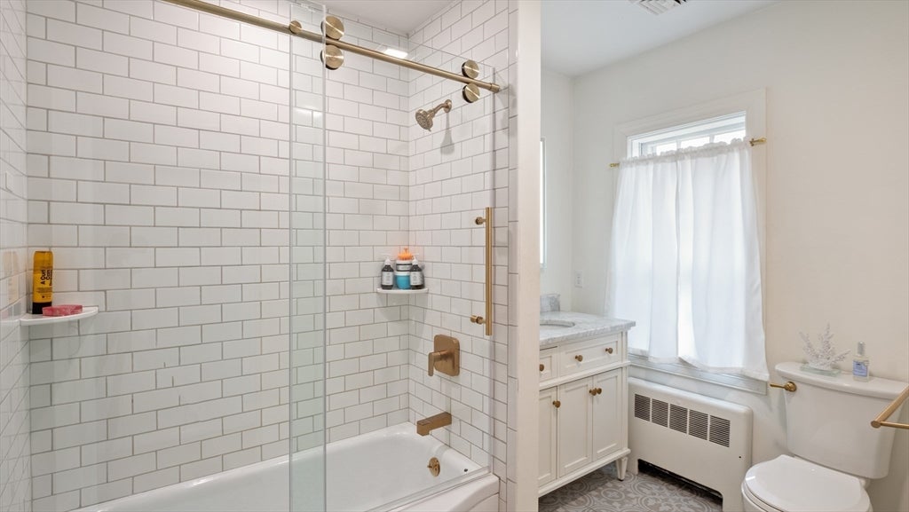 Newbury, Massachusetts, 01951, United States, 5 Bedrooms Bedrooms, ,5 BathroomsBathrooms,Residential,Active,1993932