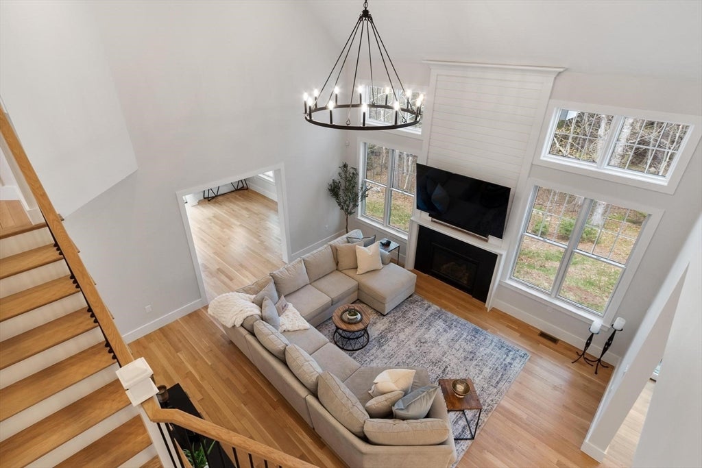 Hopkinton, Massachusetts, 01748, United States, 4 Bedrooms Bedrooms, ,6 BathroomsBathrooms,Residential,Active,2044538