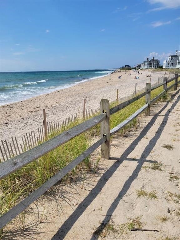 South Kingstown, Rhode Island, 02879, United States, 2 Bedrooms Bedrooms, ,3 BathroomsBathrooms,Residential,Active,2045783