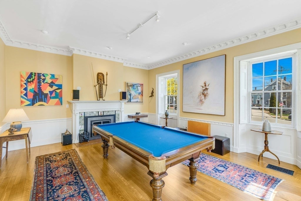 Salem, Massachusetts, 01970, United States, 5 Bedrooms Bedrooms, ,7 BathroomsBathrooms,Residential,Active,1945049