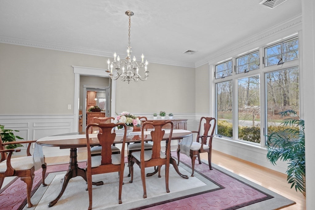 Pittsfield, New Hampshire, 03263, United States, 4 Bedrooms Bedrooms, ,5 BathroomsBathrooms,Residential,Active,1860238