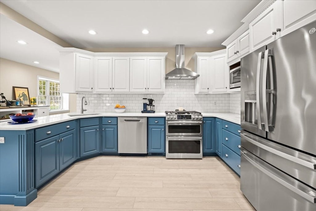 Bourne, Massachusetts, 02532, United States, 4 Bedrooms Bedrooms, ,4 BathroomsBathrooms,Residential,Active,2052070