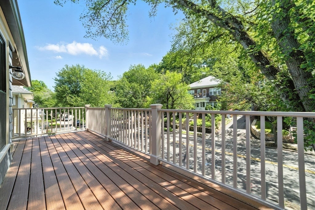 Brookline, Massachusetts, 02446, United States, 4 Bedrooms Bedrooms, ,4 BathroomsBathrooms,Residential,Active,1806604