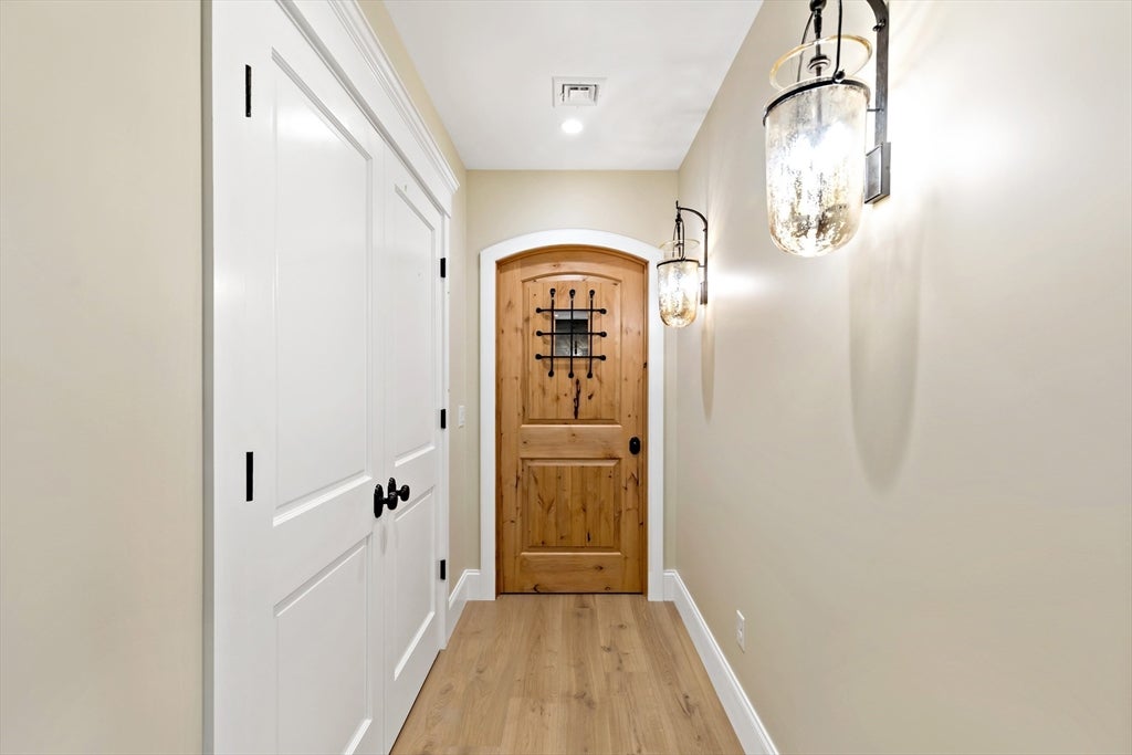 Harwich, Massachusetts, 02645, United States, 7 Bedrooms Bedrooms, ,7 BathroomsBathrooms,Residential,Active,2011866