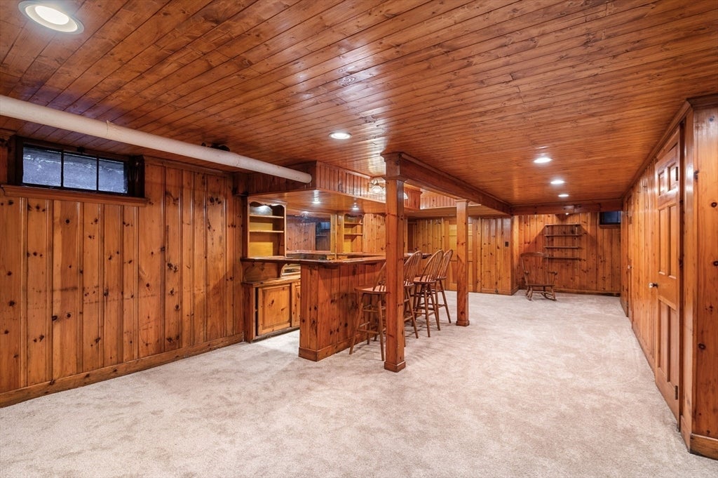 Swampscott, Massachusetts, 01907, United States, 6 Bedrooms Bedrooms, ,4 BathroomsBathrooms,Residential,Active,2007274