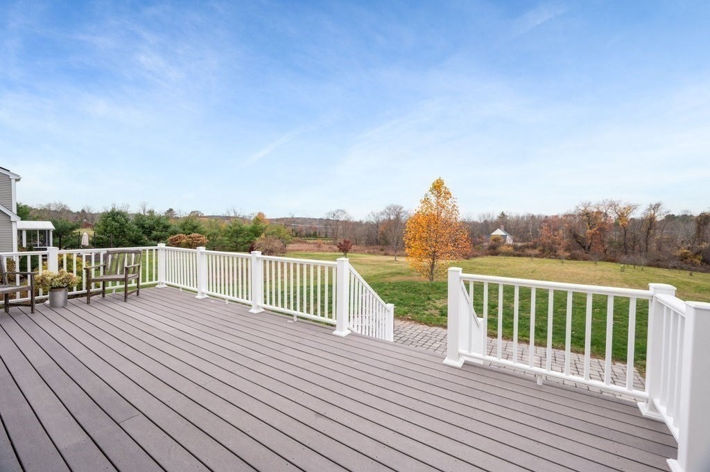 West Newbury, Massachusetts, 01985, United States, 4 Bedrooms Bedrooms, ,4 BathroomsBathrooms,Residential,Active,1986888