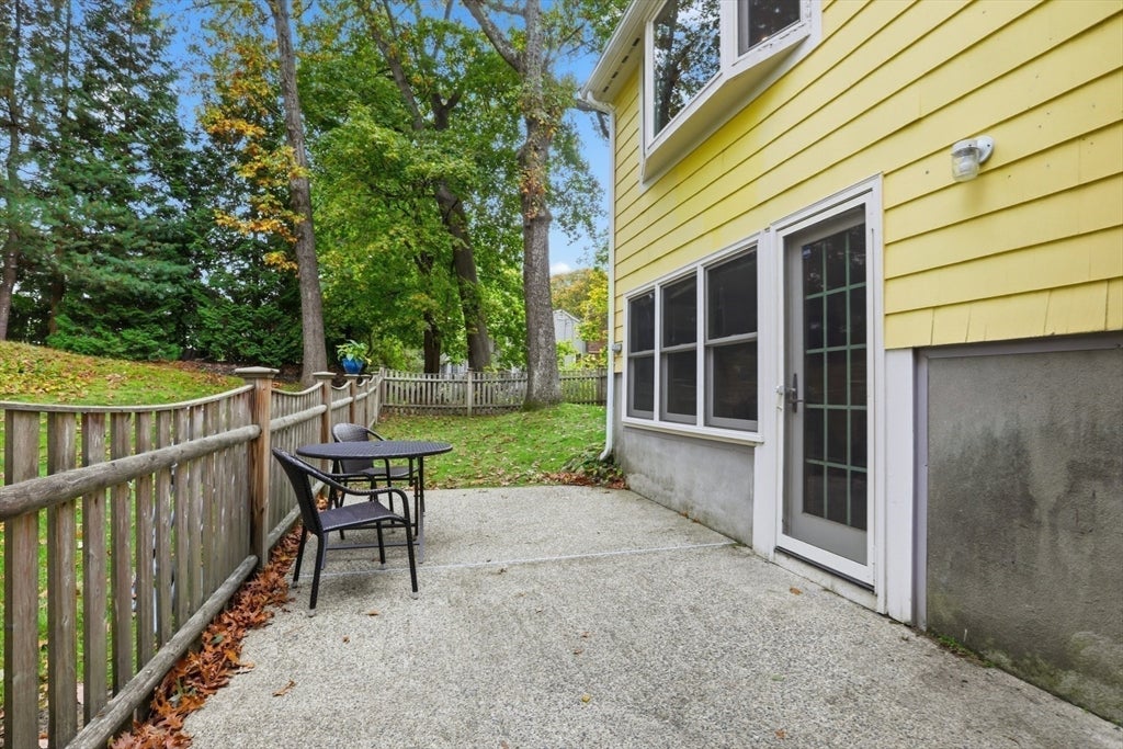 Lexington, Massachusetts, 02420, United States, 5 Bedrooms Bedrooms, ,4 BathroomsBathrooms,Residential,Active,1973324