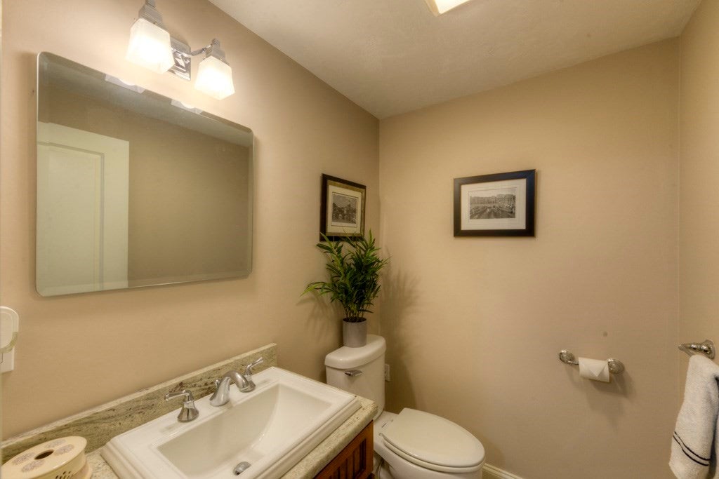 Shrewsbury, Massachusetts, 01545, United States, 5 Bedrooms Bedrooms, ,5 BathroomsBathrooms,Residential,Active,1964258