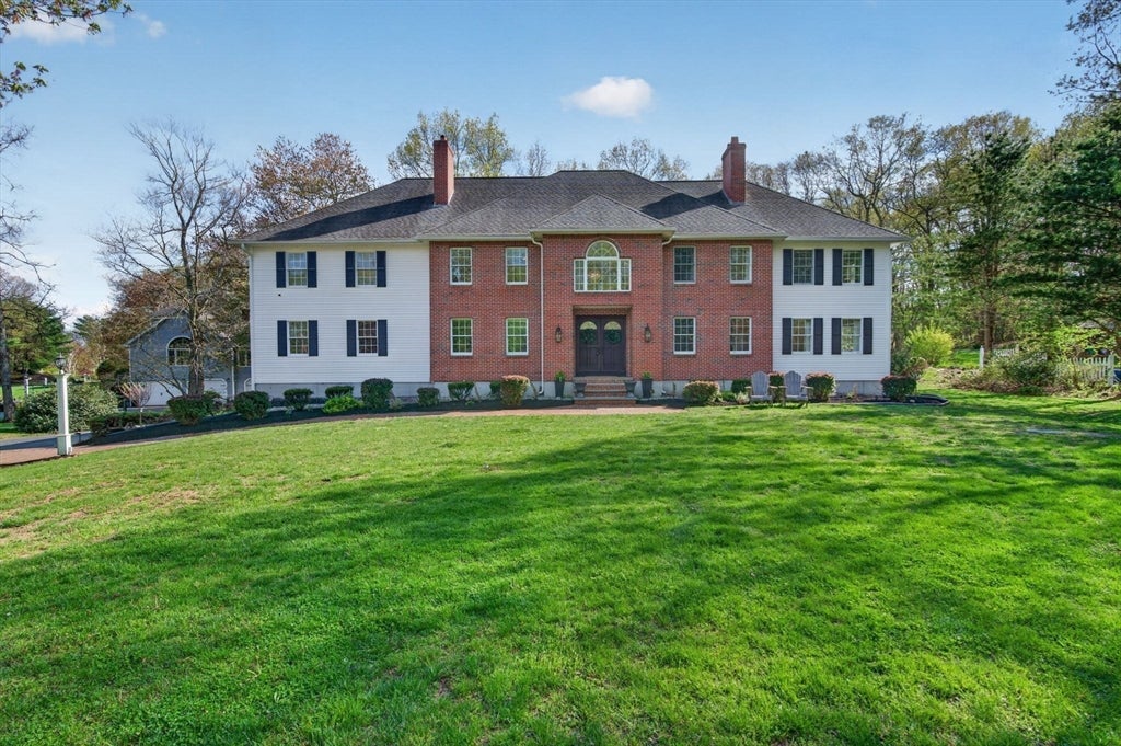North Andover, Massachusetts, 01845, United States, 4 Bedrooms Bedrooms, ,3 BathroomsBathrooms,Residential,Active,2045698