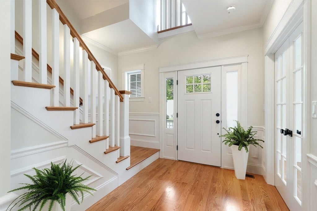 Medford, Massachusetts, 02155, United States, 5 Bedrooms Bedrooms, ,4 BathroomsBathrooms,Residential,Active,1992266