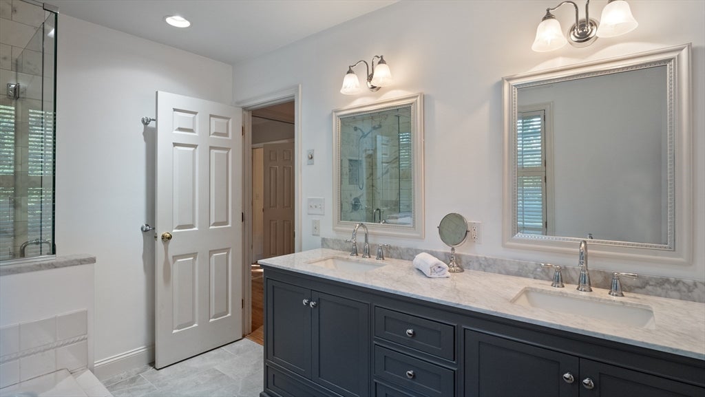 West Newbury, Massachusetts, 01985, United States, 4 Bedrooms Bedrooms, ,5 BathroomsBathrooms,Residential,Active,1936453