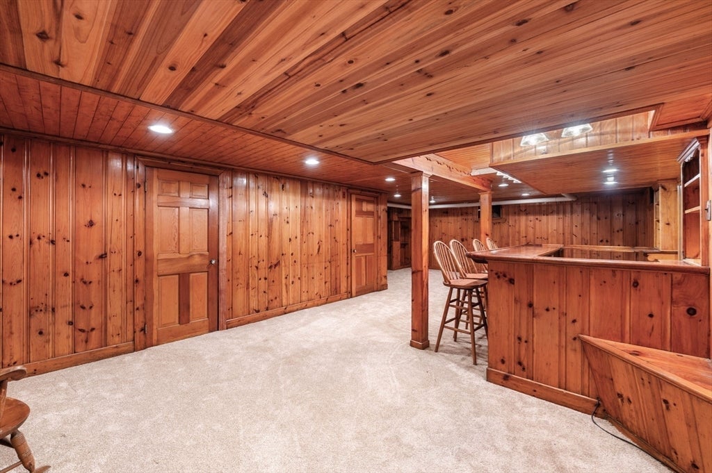 Swampscott, Massachusetts, 01907, United States, 6 Bedrooms Bedrooms, ,4 BathroomsBathrooms,Residential,Active,2007274