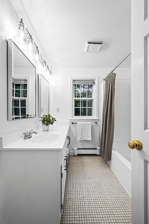 Boxford, Massachusetts, 01921, United States, 4 Bedrooms Bedrooms, ,4 BathroomsBathrooms,Residential,Active,1858684