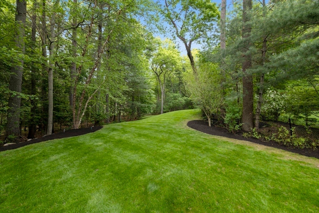Concord, Massachusetts, 01742, United States, 6 Bedrooms Bedrooms, ,7 BathroomsBathrooms,Residential,Active,2044996