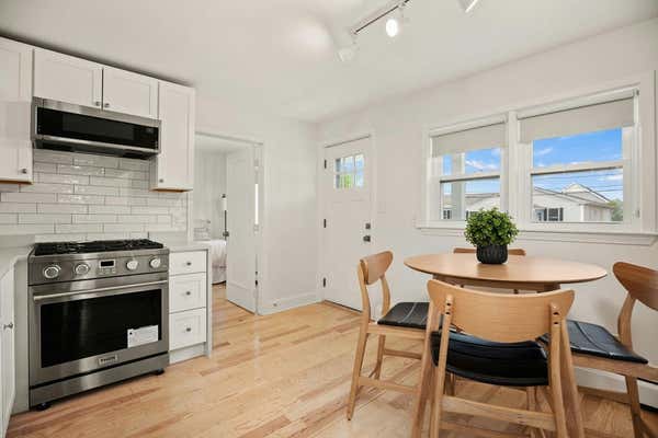 9 10TH ST W, SALISBURY, MA 01952, photo 3 of 38