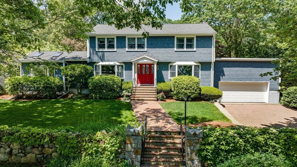 Gloucester, Massachusetts, 01930, United States, 3 Bedrooms Bedrooms, ,3 BathroomsBathrooms,Residential,Active,1849486
