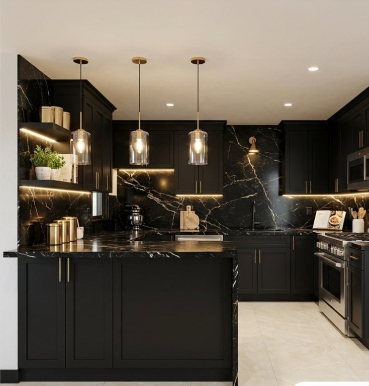 Easton, Massachusetts, 02375, United States, 4 Bedrooms Bedrooms, ,6 BathroomsBathrooms,Residential,Active,2007307