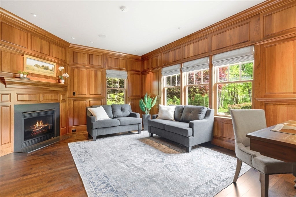 Concord, Massachusetts, 01742, United States, 6 Bedrooms Bedrooms, ,7 BathroomsBathrooms,Residential,Active,2044996