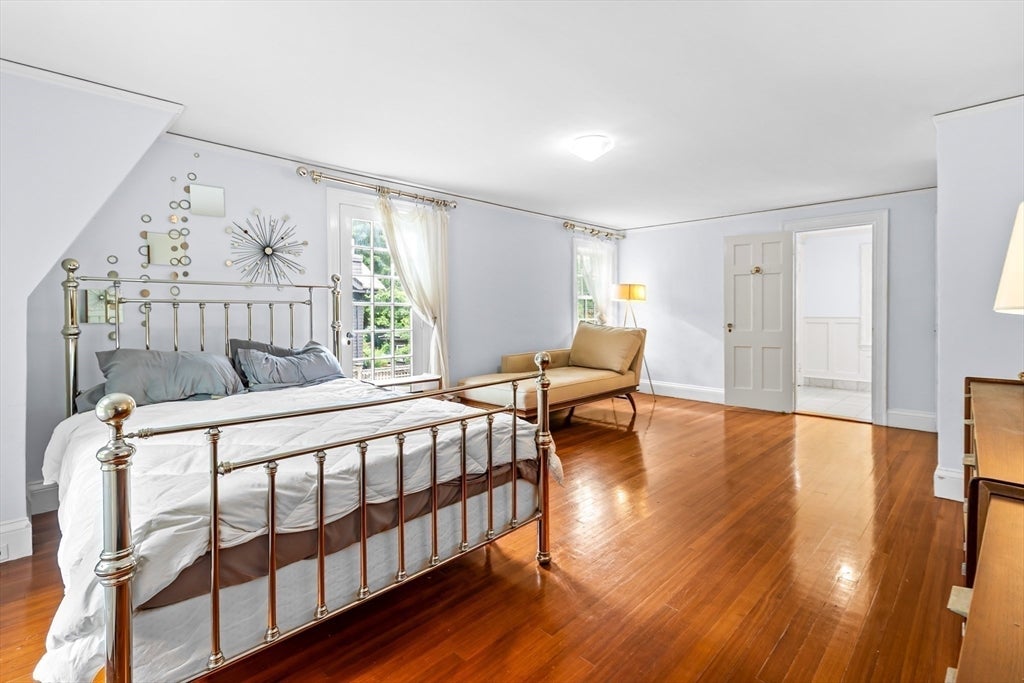 Brookline, Massachusetts, 02445, United States, 5 Bedrooms Bedrooms, ,4 BathroomsBathrooms,Residential,Active,1905060