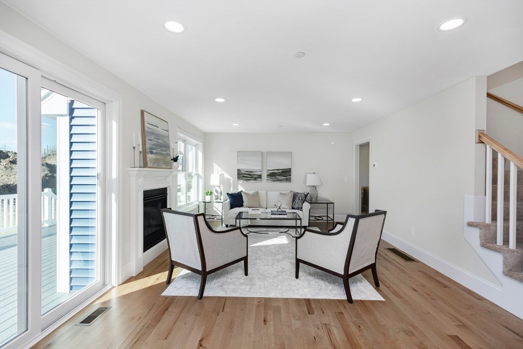 Hudson, New Hampshire, 03051, United States, ,Residential,Active,1703762
