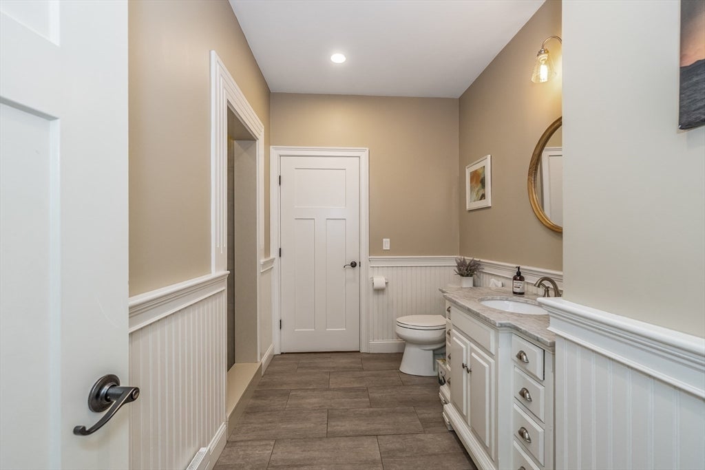 Woburn, Massachusetts, 01801, United States, 5 Bedrooms Bedrooms, ,5 BathroomsBathrooms,Residential,Active,1922298