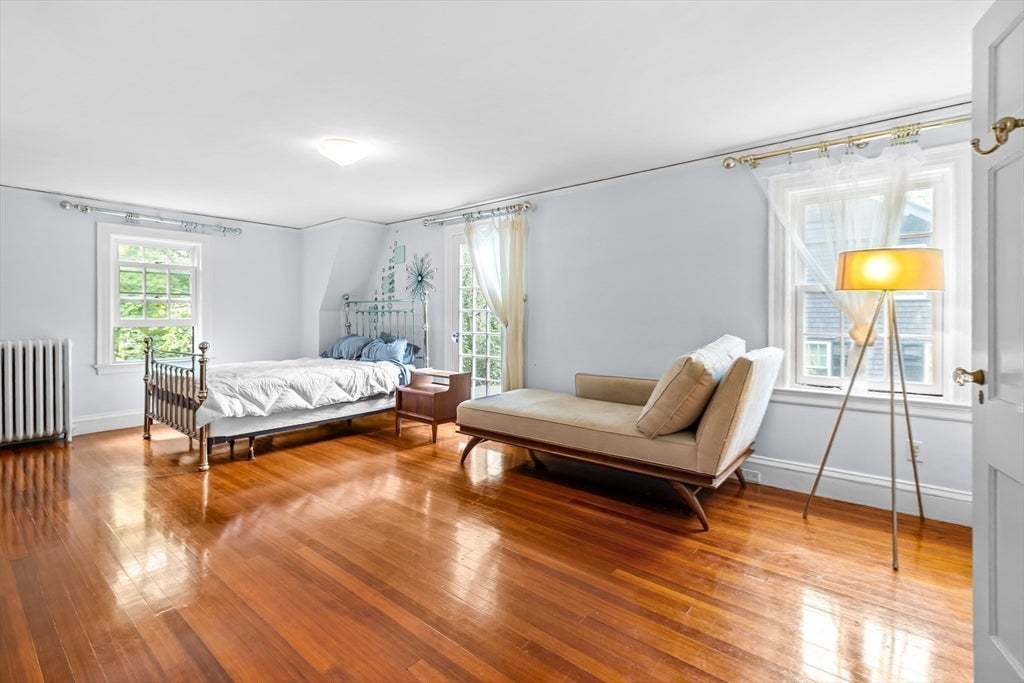 Brookline, Massachusetts, 02445, United States, 5 Bedrooms Bedrooms, ,4 BathroomsBathrooms,Residential,Active,1905060
