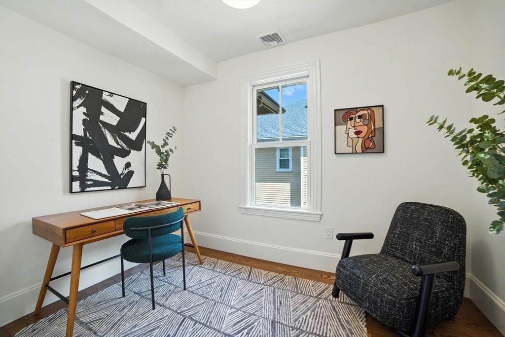 Brookline, Massachusetts, 02446, United States, 4 Bedrooms Bedrooms, ,4 BathroomsBathrooms,Residential,Active,1806604