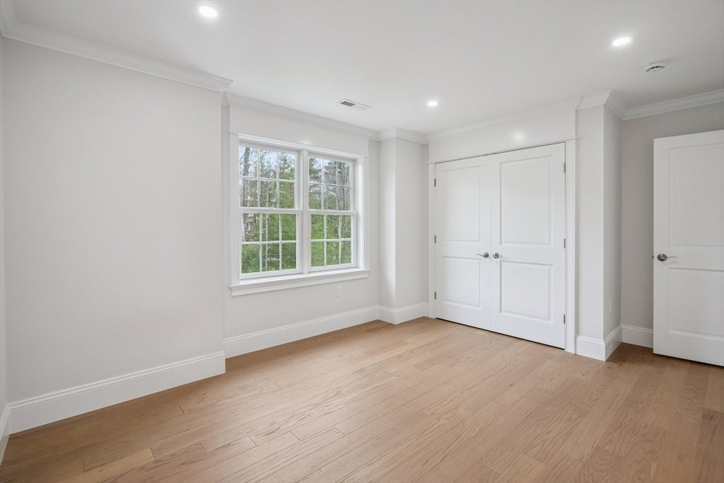 Hopkinton, Massachusetts, 01748, United States, 4 Bedrooms Bedrooms, ,6 BathroomsBathrooms,Residential,Active,2007177