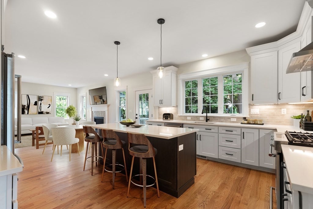 Medford, Massachusetts, 02155, United States, 5 Bedrooms Bedrooms, ,4 BathroomsBathrooms,Residential,Active,1992266