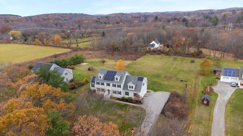 West Newbury, Massachusetts, 01985, United States, 4 Bedrooms Bedrooms, ,4 BathroomsBathrooms,Residential,Active,1986888