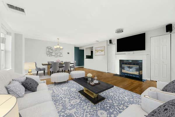 33 CHESTNUT ST APT 203, BOSTON, MA 02129 - Image 1