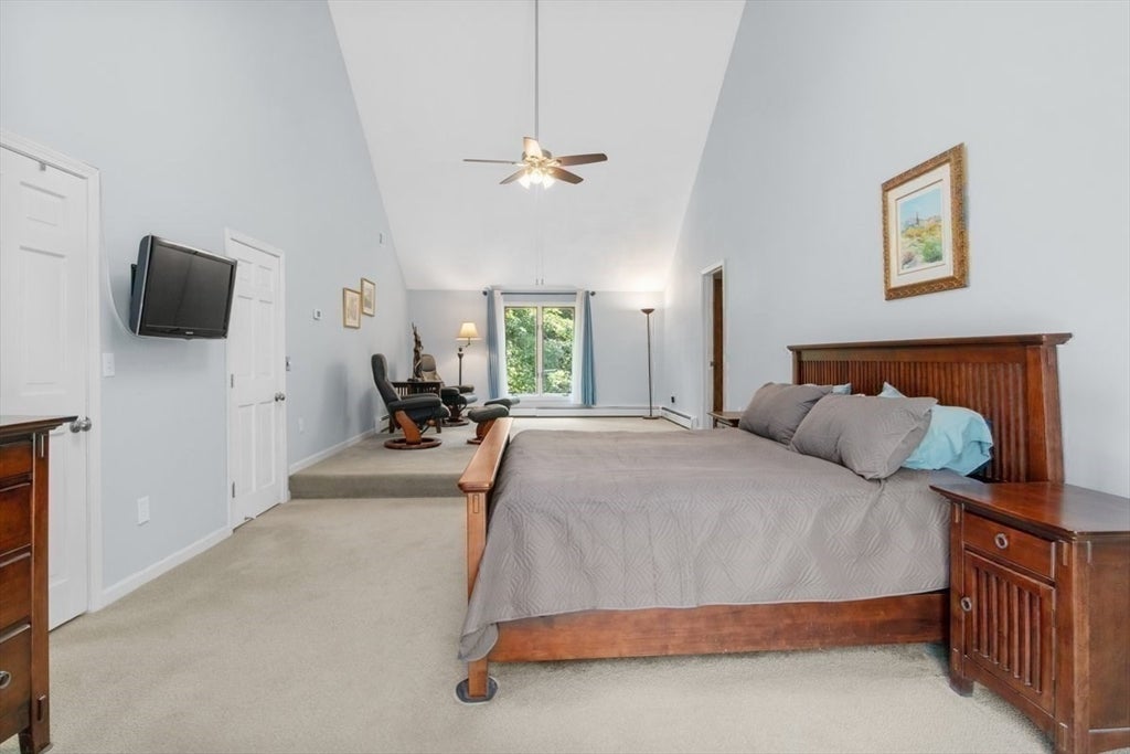 Foxboro, Massachusetts, 02035, United States, 5 Bedrooms Bedrooms, ,4 BathroomsBathrooms,Residential,Active,1904724