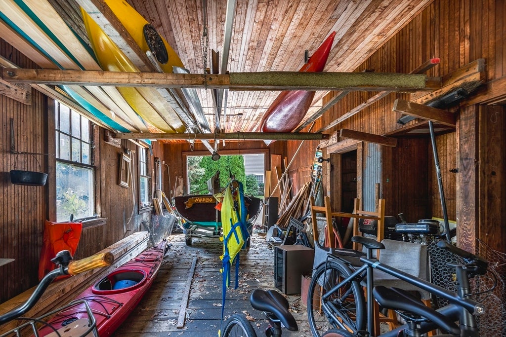 Marblehead, Massachusetts, 01945, United States, 5 Bedrooms Bedrooms, ,4 BathroomsBathrooms,Residential,Active,1993678